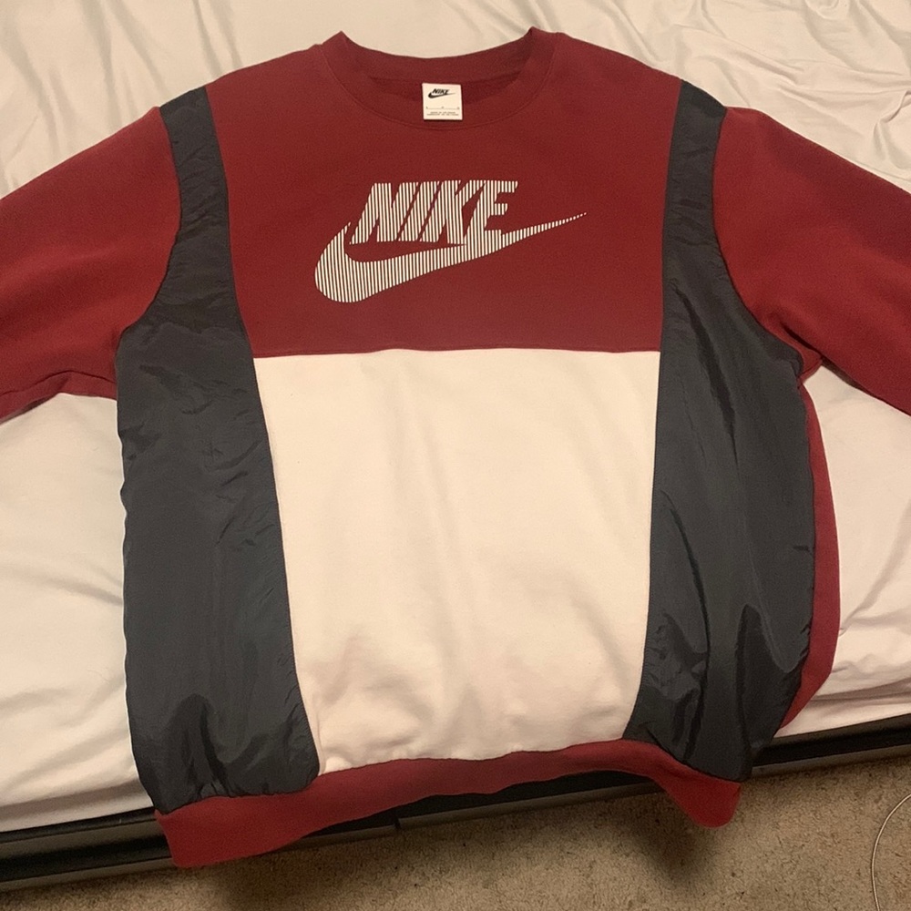 Nike crewneck